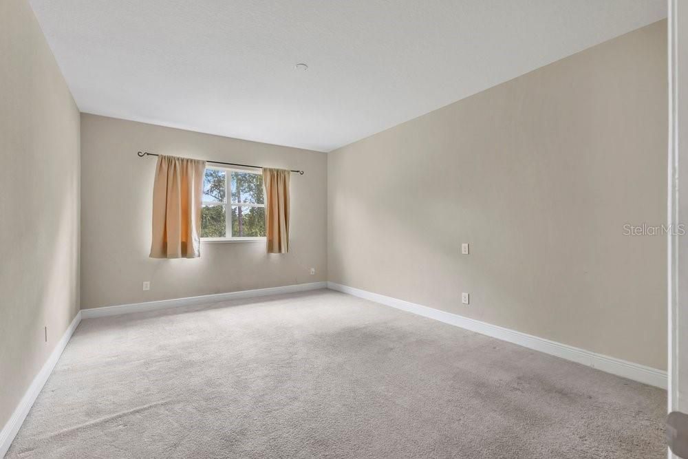 For Sale: $625,000 (4 beds, 3 baths, 3219 Square Feet)