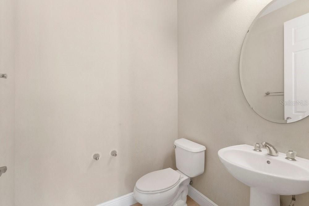 For Sale: $625,000 (4 beds, 3 baths, 3219 Square Feet)