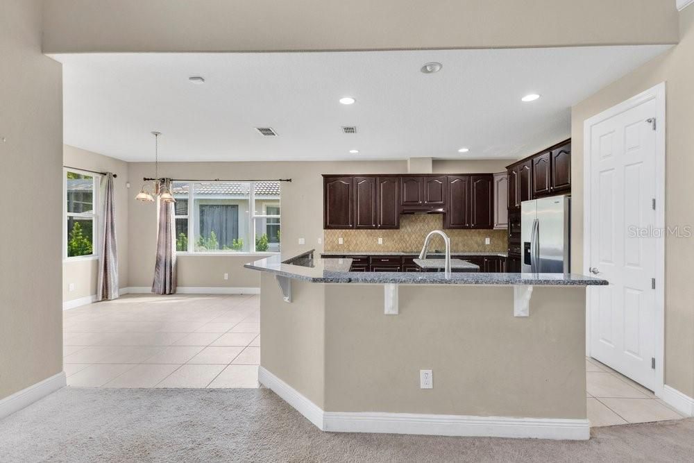 For Sale: $625,000 (4 beds, 3 baths, 3219 Square Feet)