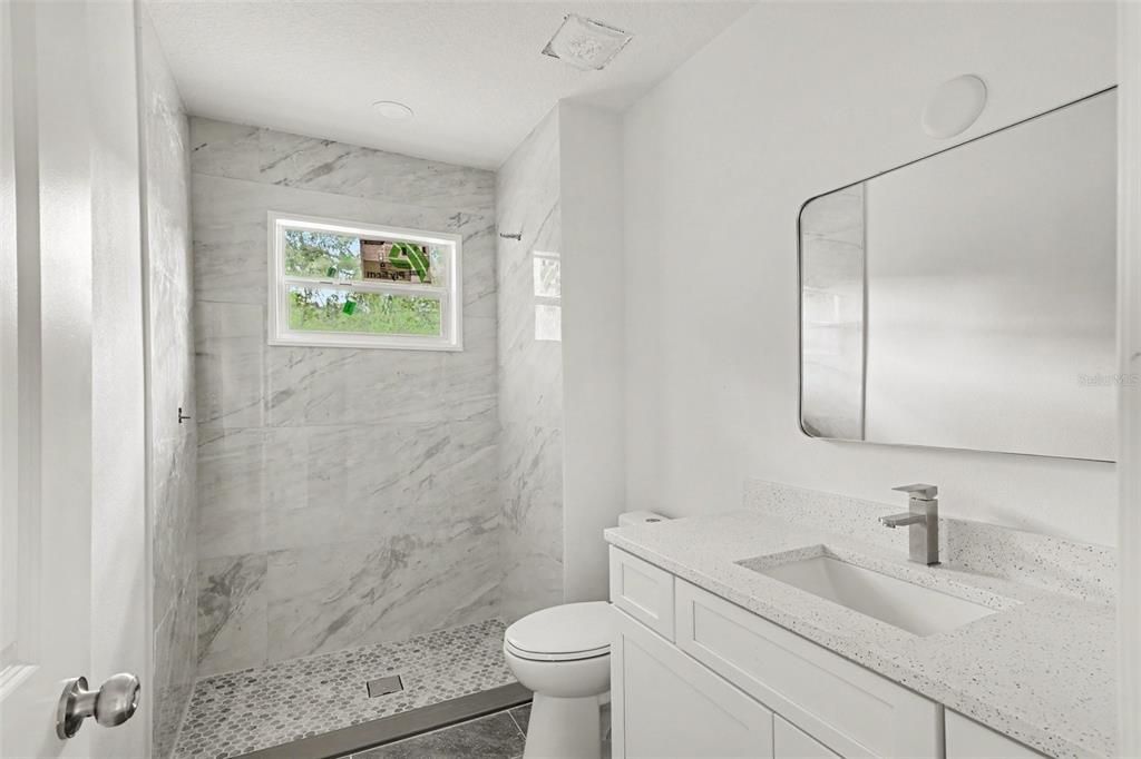 For Sale: $269,000 (3 beds, 2 baths, 1399 Square Feet)