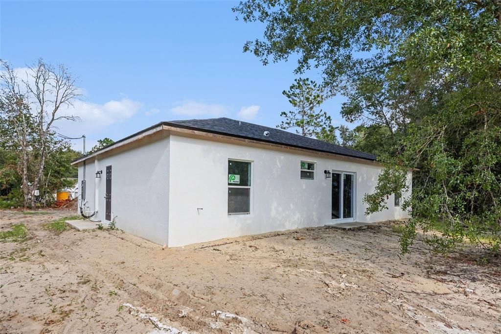 For Sale: $269,000 (3 beds, 2 baths, 1399 Square Feet)