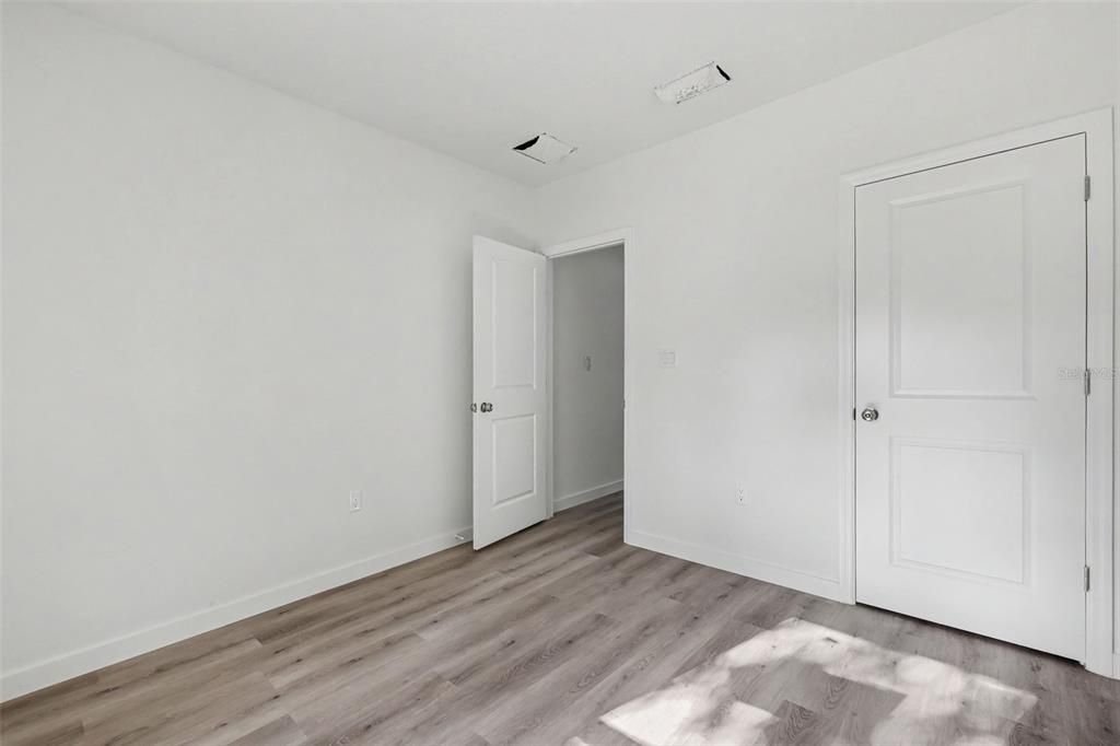 For Sale: $269,000 (3 beds, 2 baths, 1399 Square Feet)