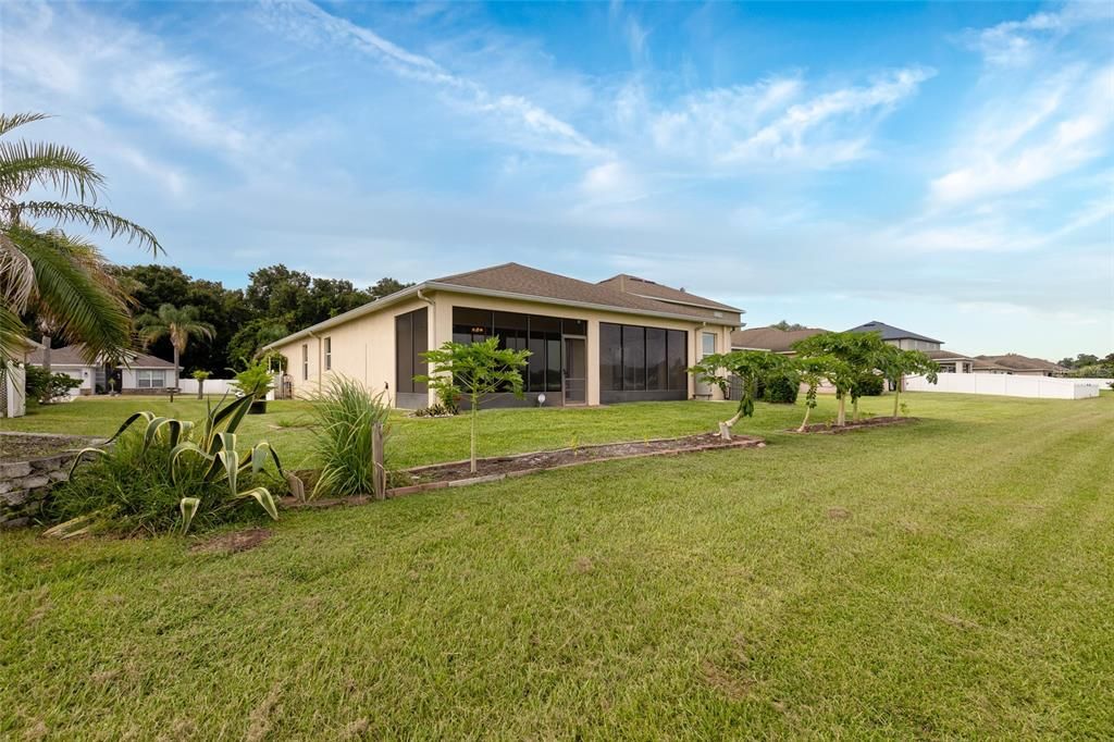 For Sale: $335,000 (3 beds, 2 baths, 1818 Square Feet)
