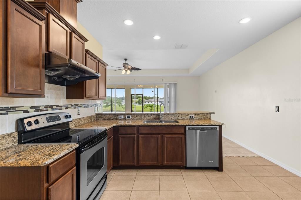 For Sale: $335,000 (3 beds, 2 baths, 1818 Square Feet)
