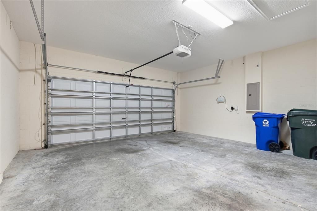 For Sale: $335,000 (3 beds, 2 baths, 1818 Square Feet)
