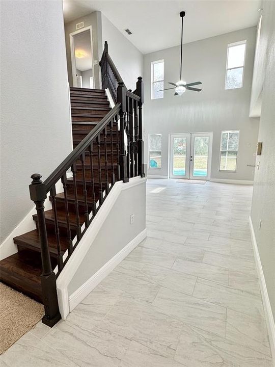 For Rent: $2,300 (4 beds, 2 baths, 2007 Square Feet)