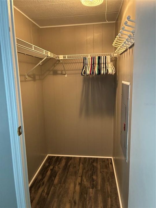 For Sale: $140,000 (2 beds, 2 baths, 792 Square Feet)