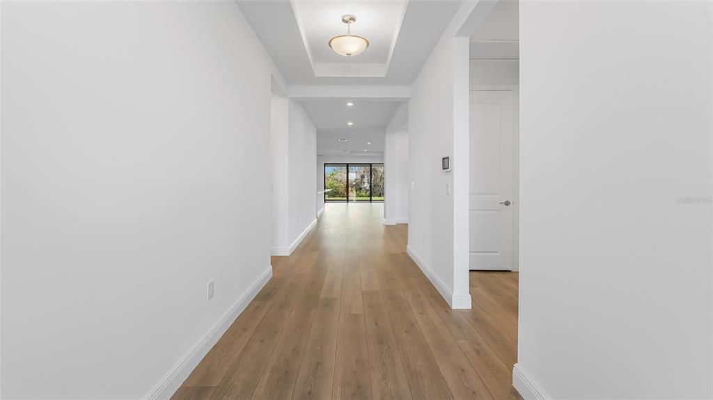 For Sale: $559,990 (3 beds, 3 baths, 2289 Square Feet)