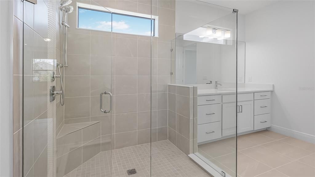 For Sale: $559,990 (3 beds, 3 baths, 2289 Square Feet)