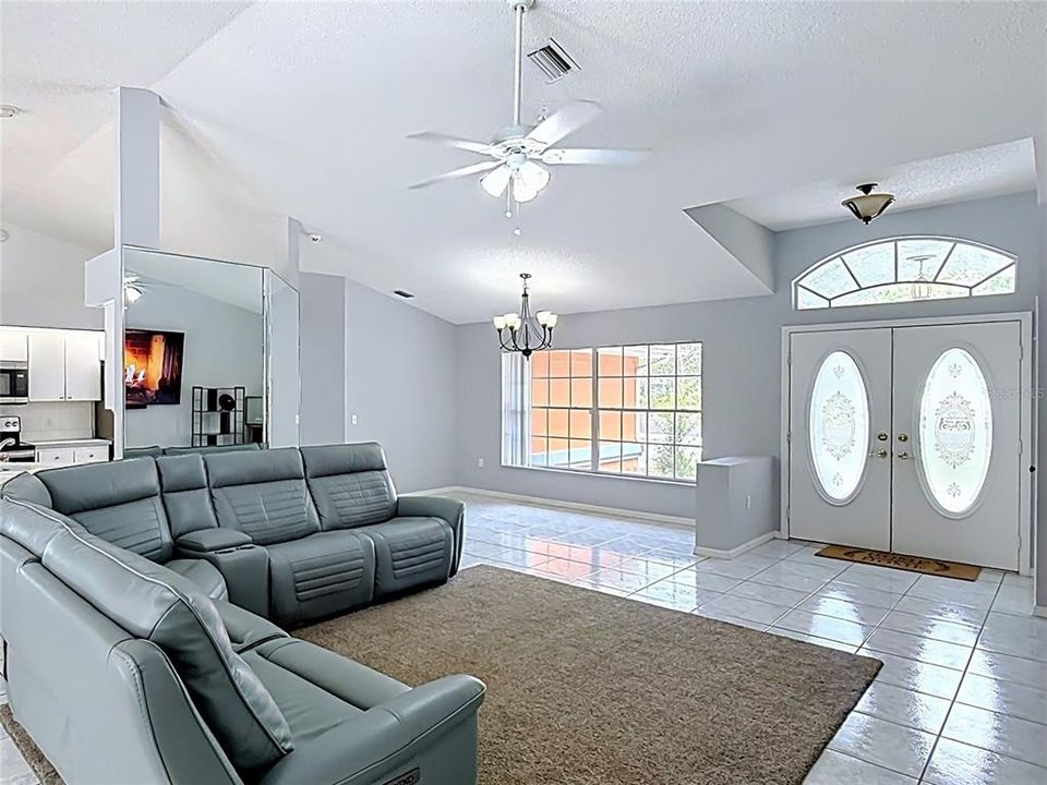 For Sale: $329,900 (3 beds, 2 baths, 1781 Square Feet)
