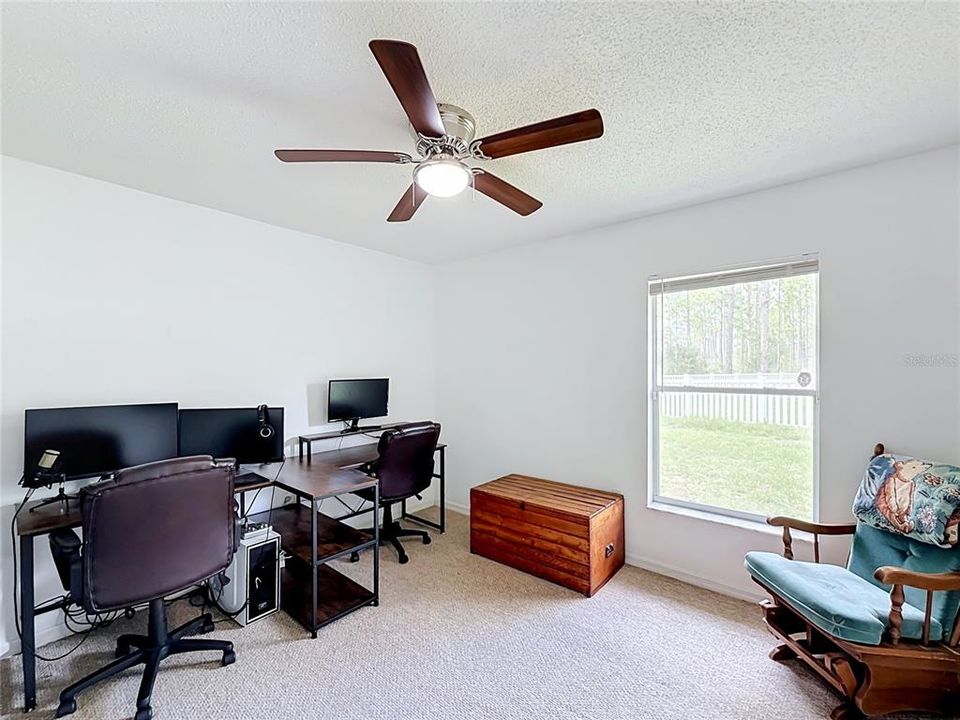 For Sale: $329,900 (3 beds, 2 baths, 1781 Square Feet)