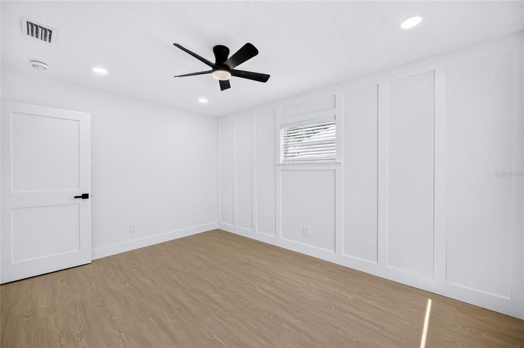 For Sale: $415,000 (3 beds, 2 baths, 1122 Square Feet)