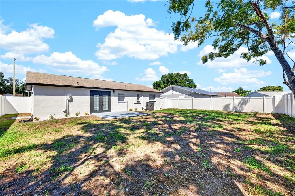For Sale: $415,000 (3 beds, 2 baths, 1122 Square Feet)