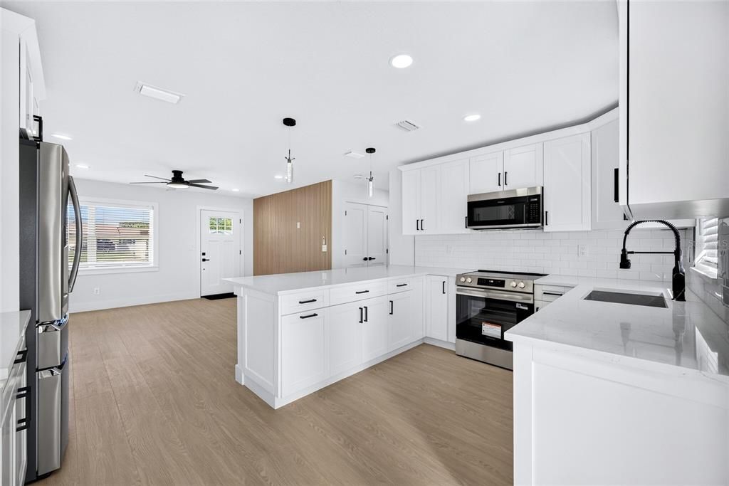 For Sale: $415,000 (3 beds, 2 baths, 1122 Square Feet)