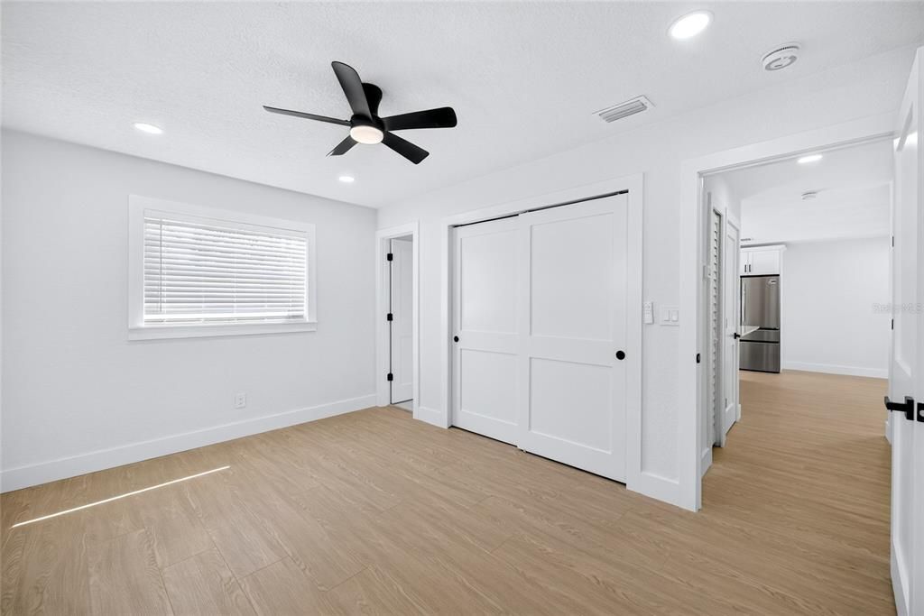 For Sale: $415,000 (3 beds, 2 baths, 1122 Square Feet)