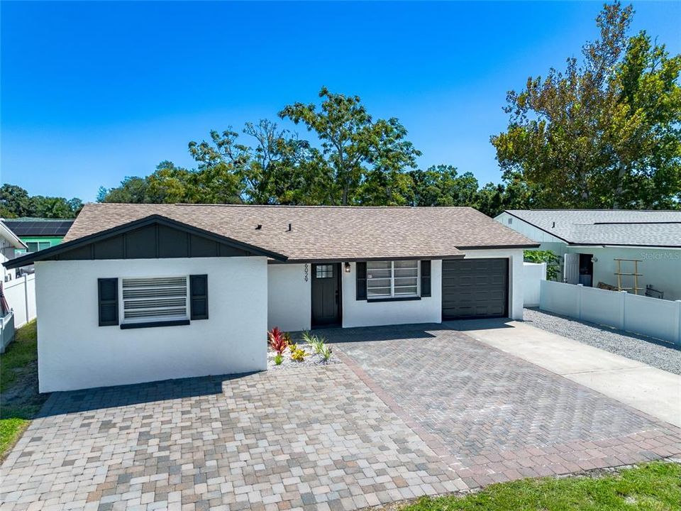 For Sale: $415,000 (3 beds, 2 baths, 1122 Square Feet)