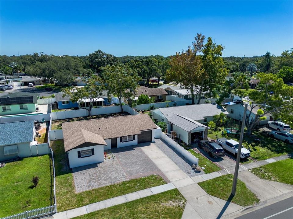 For Sale: $415,000 (3 beds, 2 baths, 1122 Square Feet)