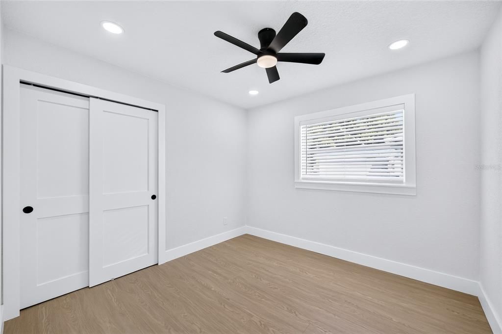 For Sale: $415,000 (3 beds, 2 baths, 1122 Square Feet)