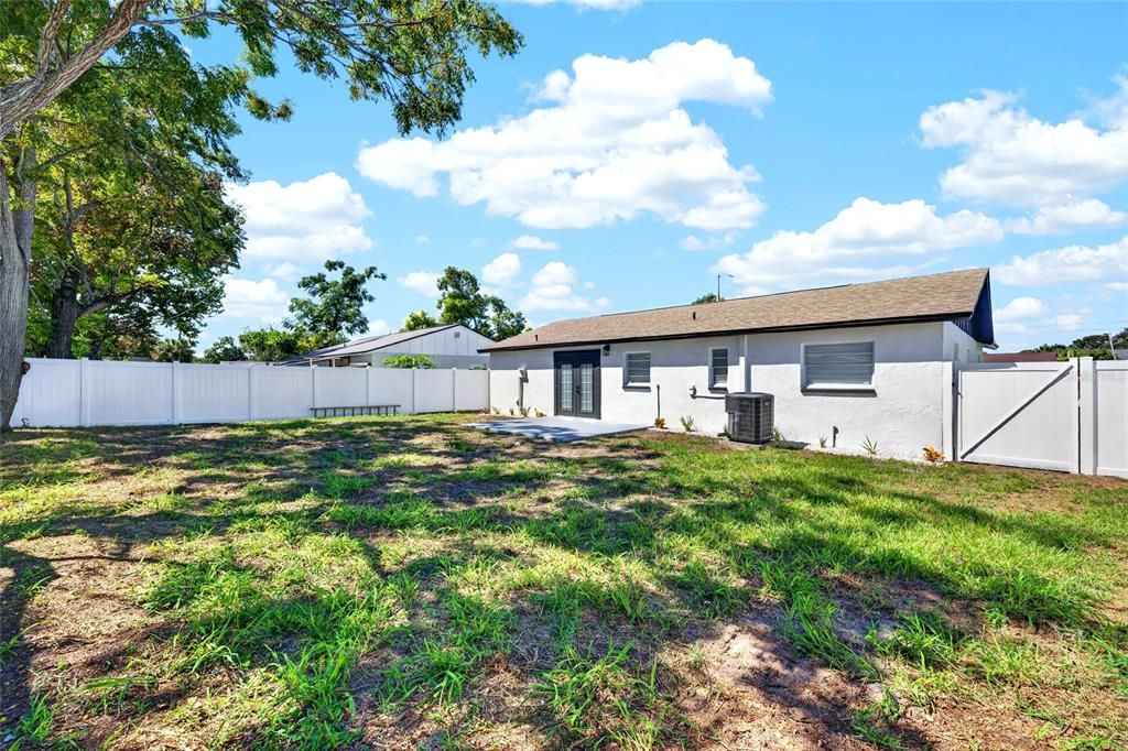 For Sale: $415,000 (3 beds, 2 baths, 1122 Square Feet)