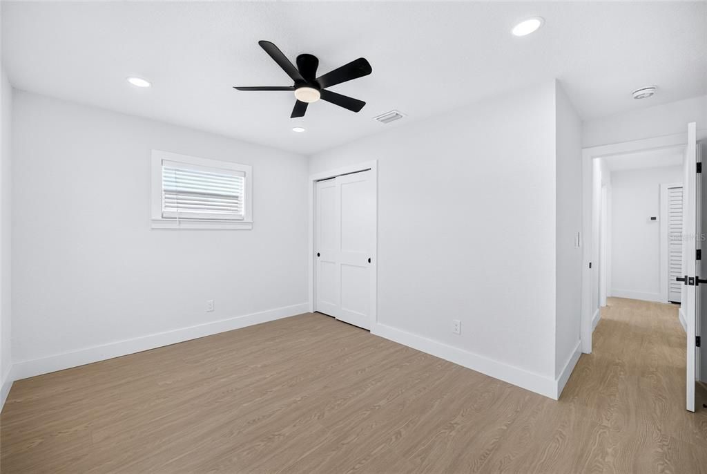 For Sale: $415,000 (3 beds, 2 baths, 1122 Square Feet)
