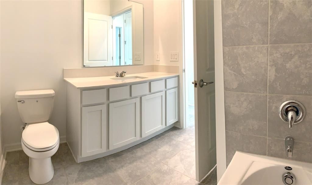 For Rent: $2,800 (4 beds, 2 baths, 1843 Square Feet)
