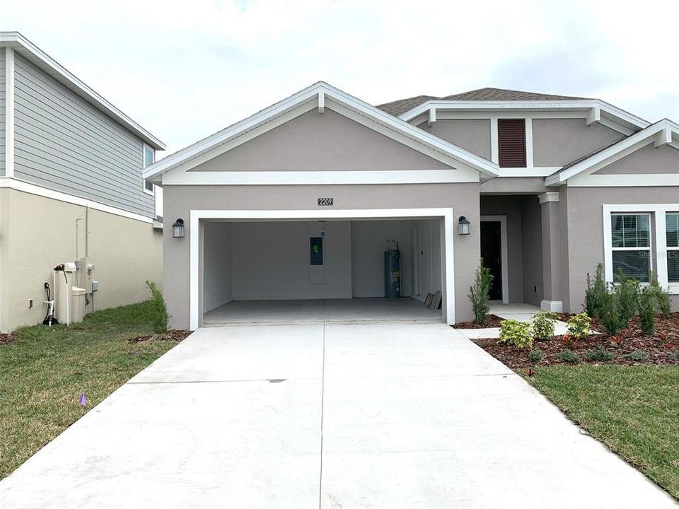 For Rent: $2,800 (4 beds, 2 baths, 1843 Square Feet)