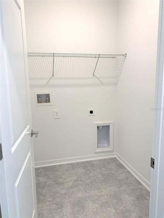 For Rent: $2,800 (4 beds, 2 baths, 1843 Square Feet)