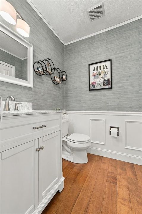For Sale: $179,000 (3 beds, 2 baths, 1584 Square Feet)