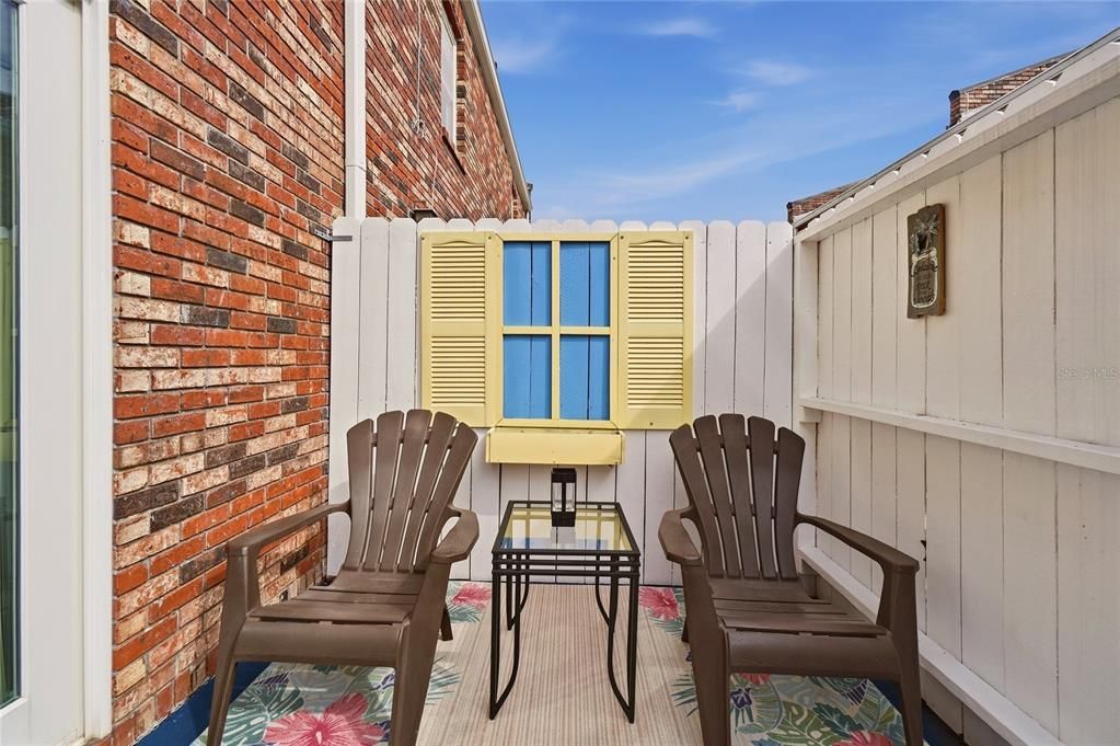 For Sale: $179,000 (3 beds, 2 baths, 1584 Square Feet)
