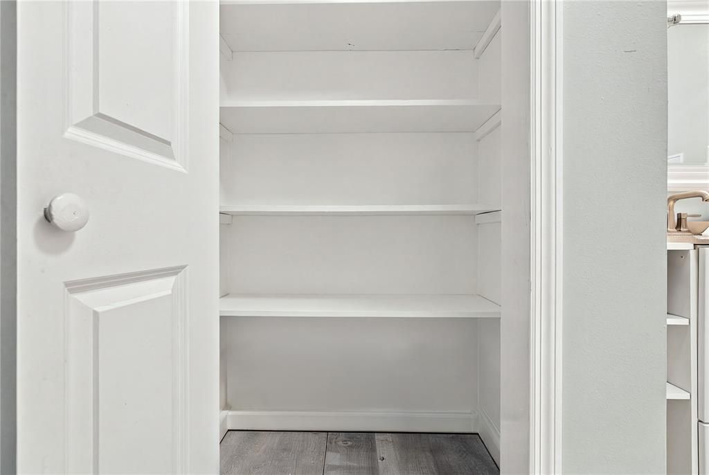 For Sale: $179,000 (3 beds, 2 baths, 1584 Square Feet)