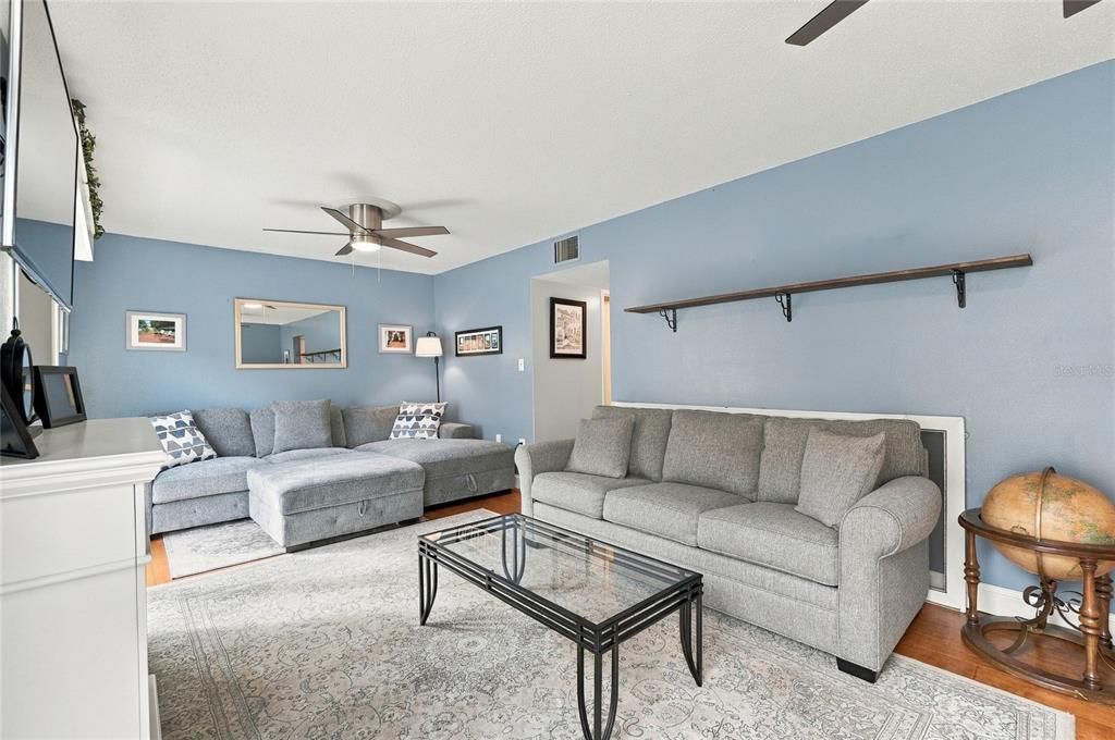 For Sale: $179,000 (3 beds, 2 baths, 1584 Square Feet)