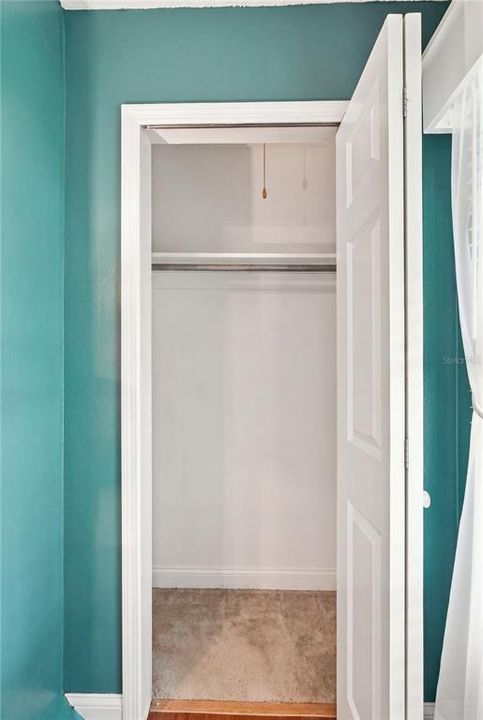 For Sale: $179,000 (3 beds, 2 baths, 1584 Square Feet)
