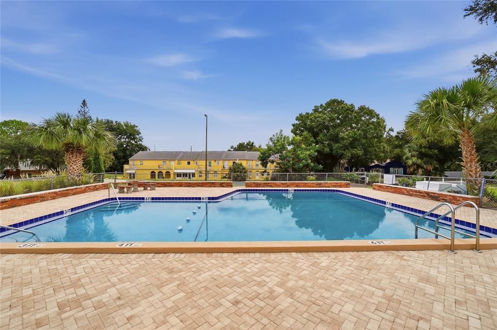 For Sale: $179,000 (3 beds, 2 baths, 1584 Square Feet)