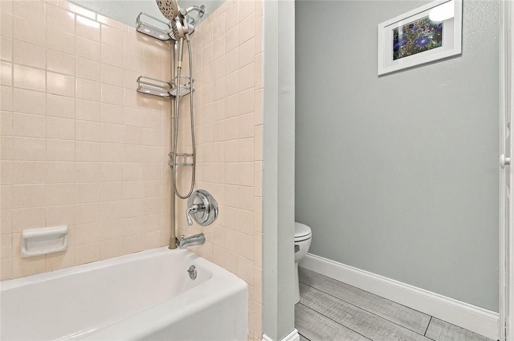 For Sale: $179,000 (3 beds, 2 baths, 1584 Square Feet)