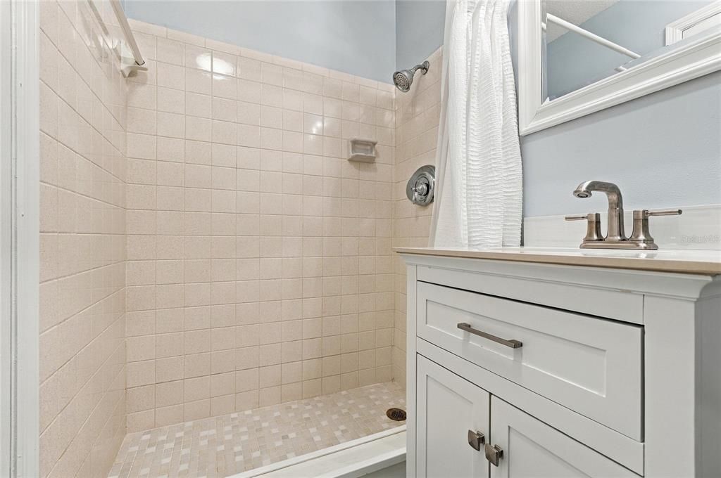 For Sale: $179,000 (3 beds, 2 baths, 1584 Square Feet)