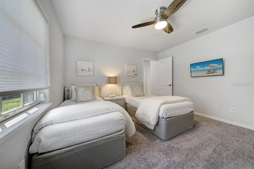For Sale: $479,000 (3 beds, 2 baths, 2269 Square Feet)