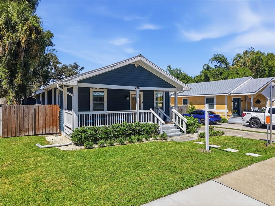 For Sale: $687,000 (3 beds, 2 baths, 2026 Square Feet)