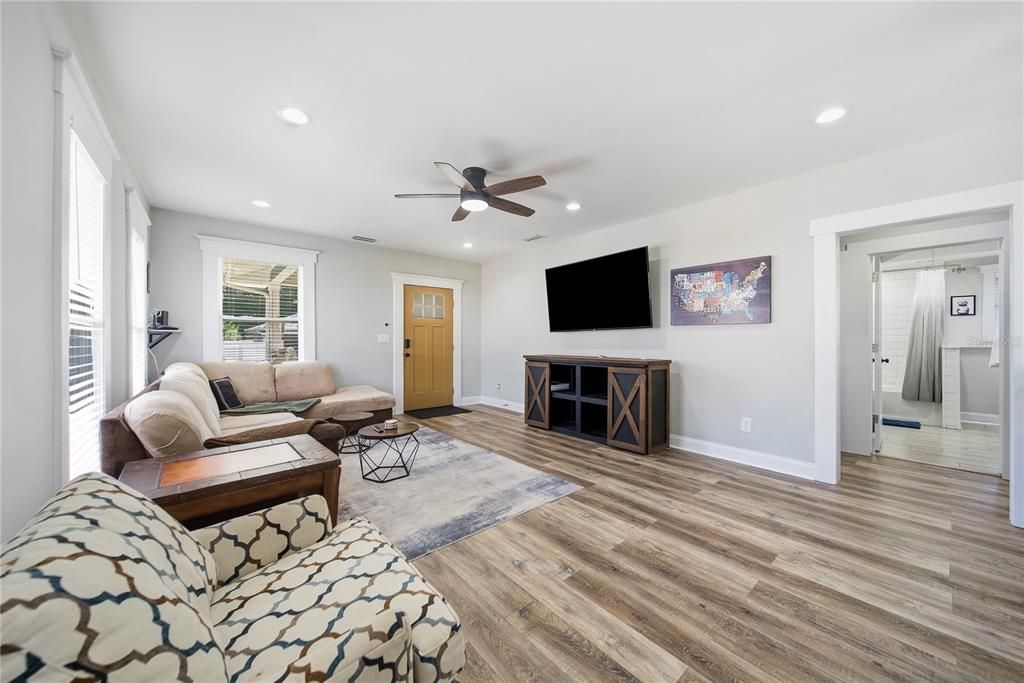 For Sale: $687,000 (3 beds, 2 baths, 2026 Square Feet)