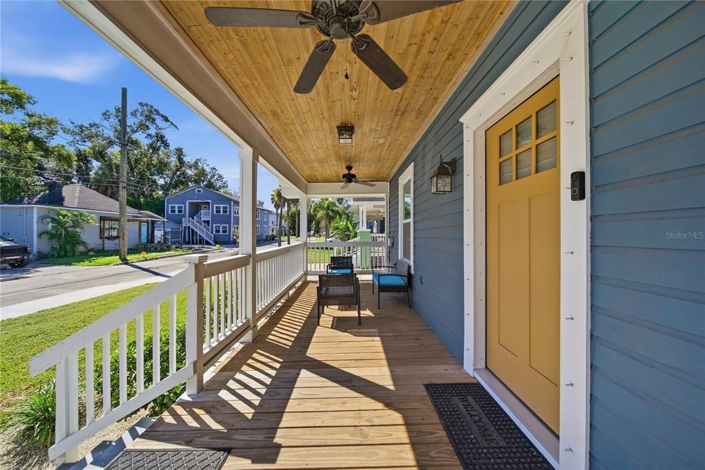 For Sale: $687,000 (3 beds, 2 baths, 2026 Square Feet)