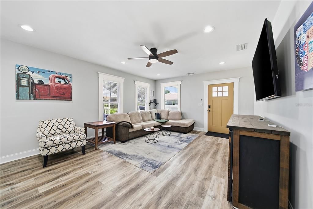 For Sale: $687,000 (3 beds, 2 baths, 2026 Square Feet)
