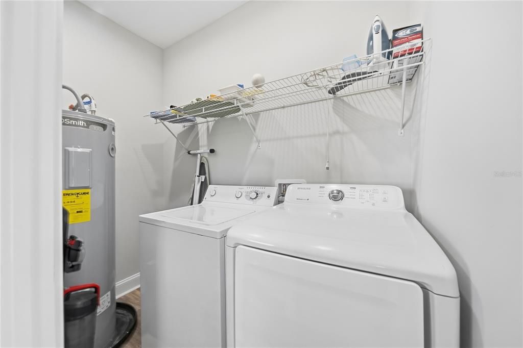 For Sale: $687,000 (3 beds, 2 baths, 2026 Square Feet)