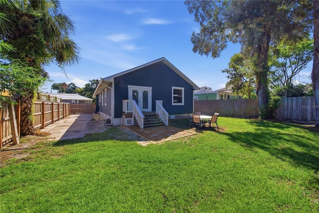 For Sale: $687,000 (3 beds, 2 baths, 2026 Square Feet)