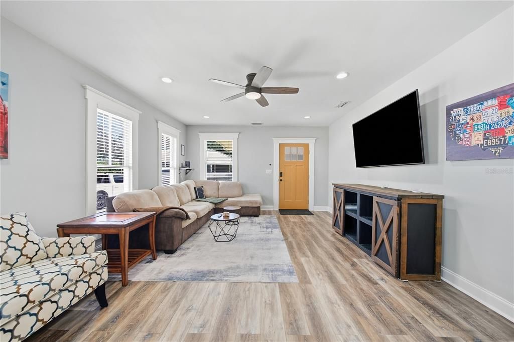 For Sale: $687,000 (3 beds, 2 baths, 2026 Square Feet)
