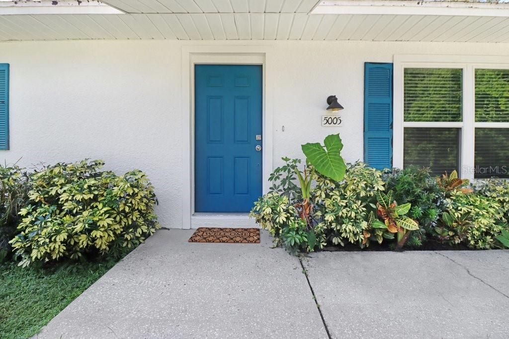 For Sale: $348,000 (3 beds, 2 baths, 1255 Square Feet)