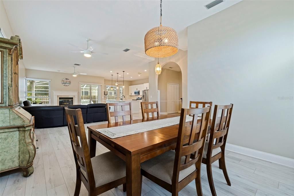 For Sale: $725,000 (3 beds, 2 baths, 2069 Square Feet)