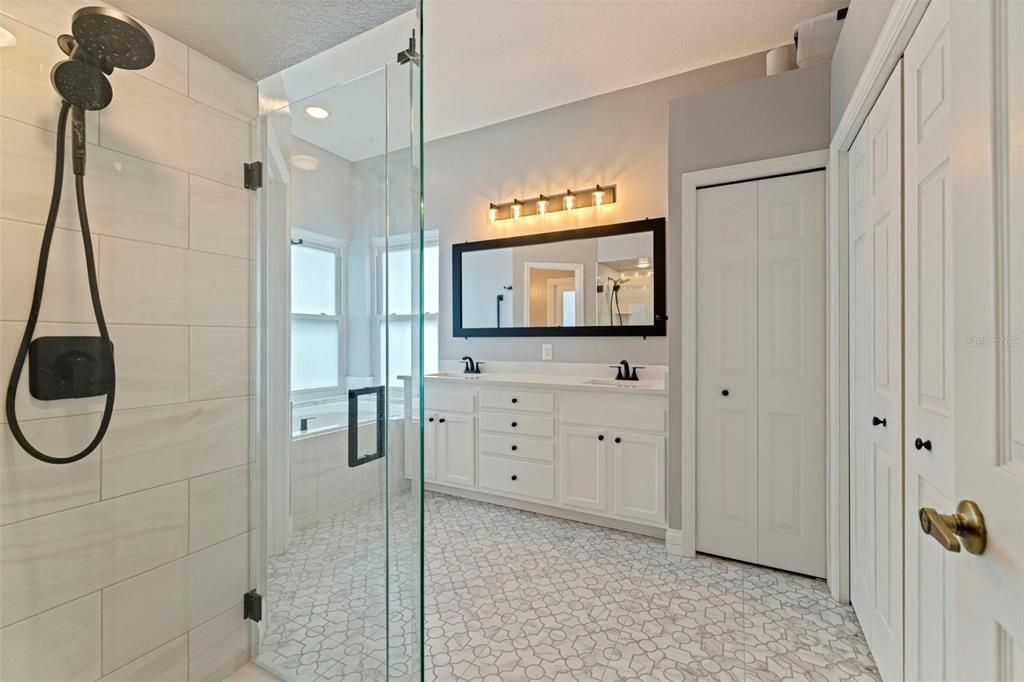 For Sale: $725,000 (3 beds, 2 baths, 2069 Square Feet)
