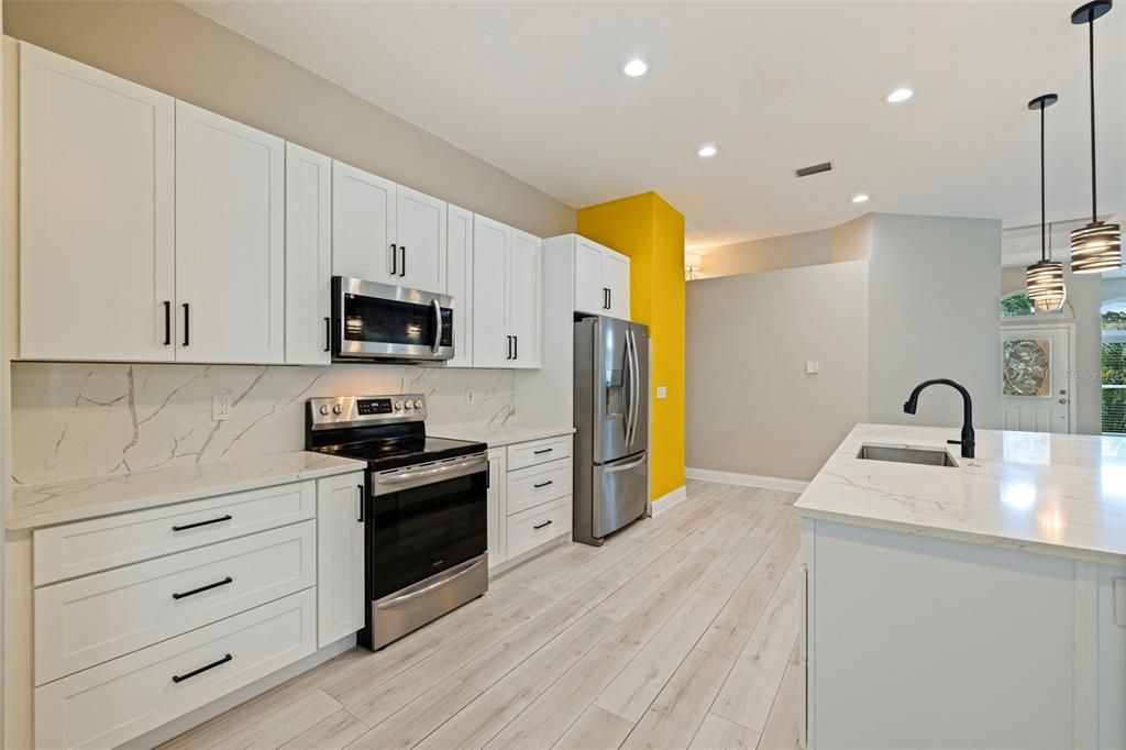 For Sale: $725,000 (3 beds, 2 baths, 2069 Square Feet)
