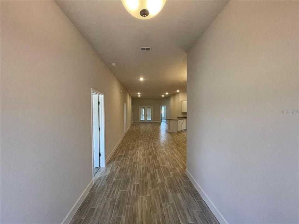 For Sale: $361,200 (4 beds, 3 baths, 2200 Square Feet)