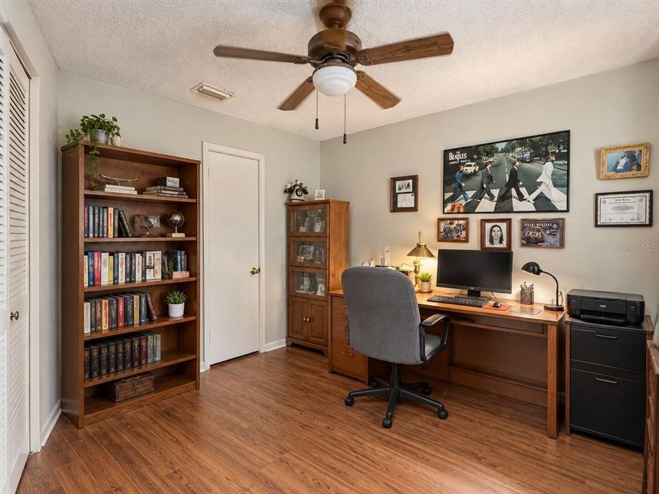 En Venta: $219,900 (2 camas, 2 baños, 1156 Pies cuadrados)