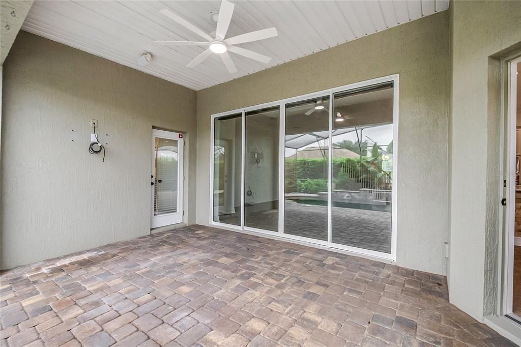 For Sale: $950,000 (4 beds, 4 baths, 3630 Square Feet)